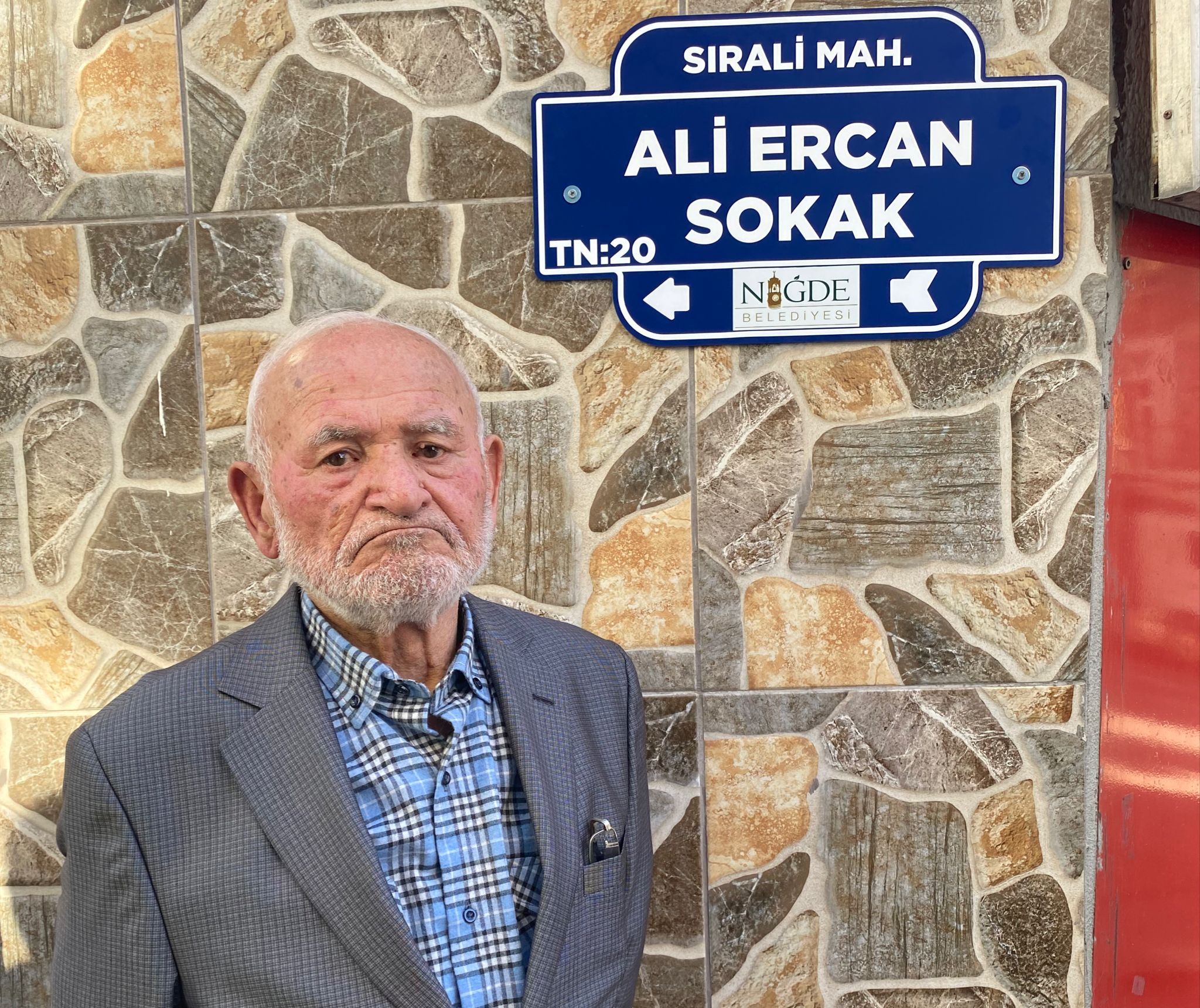 Sanatçı Ali Ercan'ın adı sokağa verildi
