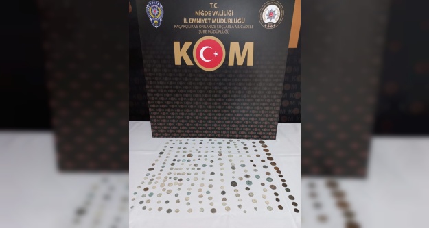 Çantadan 231 adet sikke ele geçirildi
