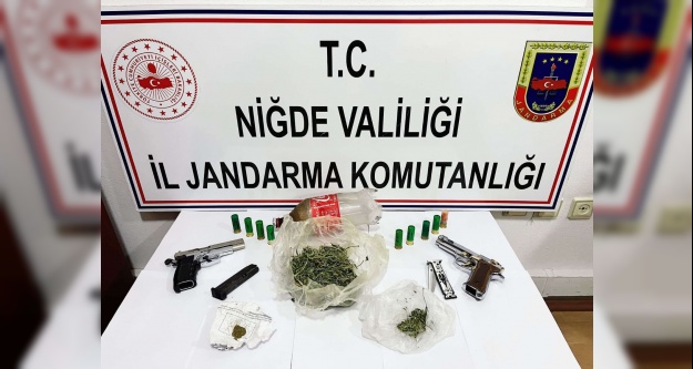 Kiledere kasabasında uyuşturucu operasyonu, 3 gözaltı