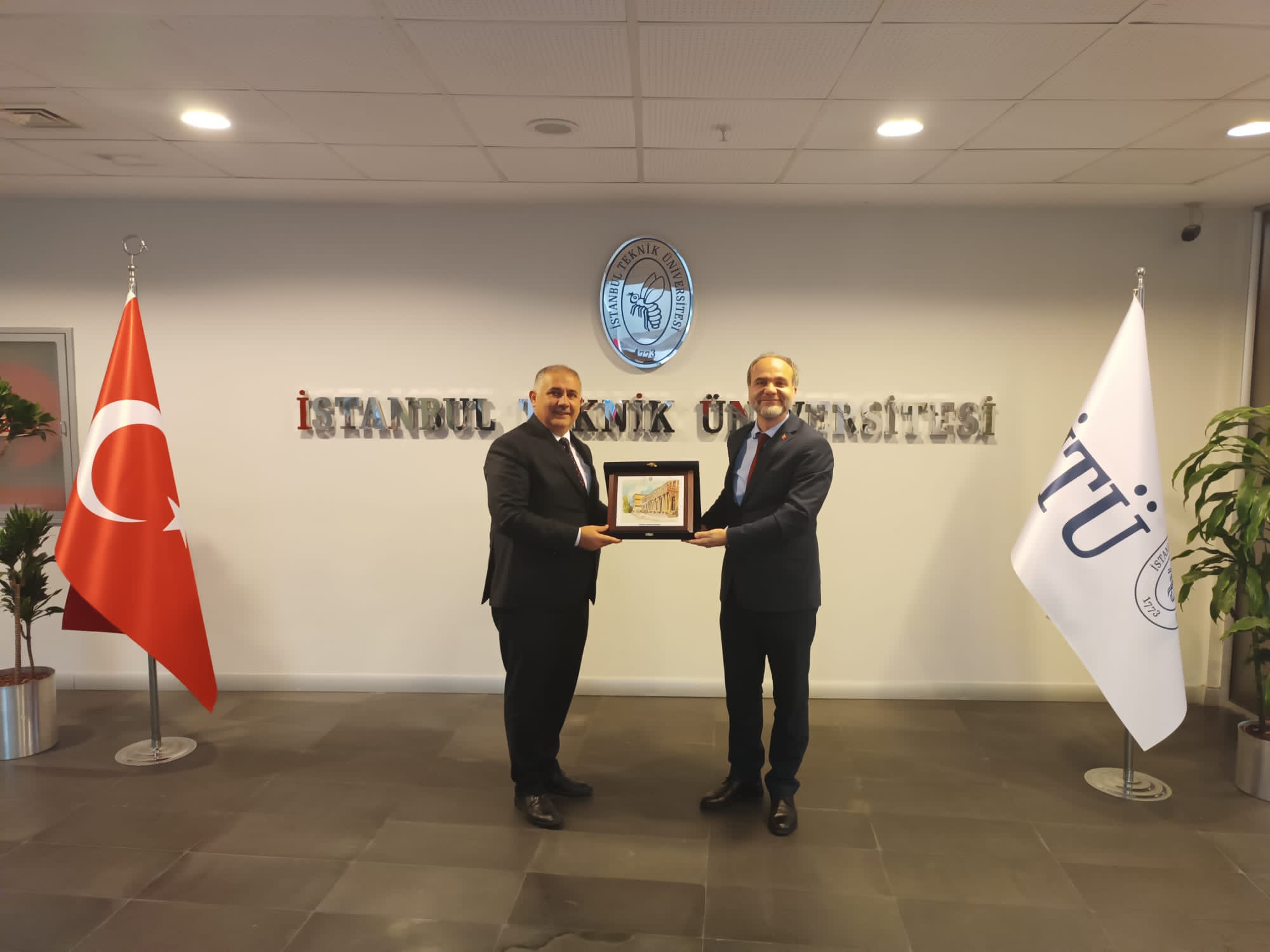 Rektörden İstanbul Teknik Üniversitesi Rektörüne Ziyaret