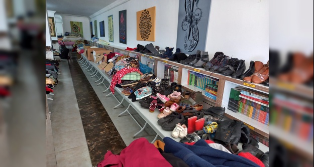 Depremzede ve ihtiyaç sahipleri için sevgi mağazası açıldı