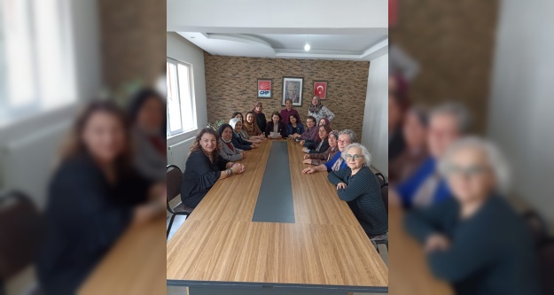 Her kadın emekçidir
