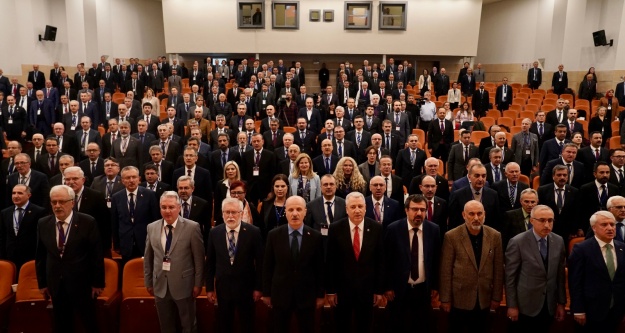 Rektör Üniversitelerarası Kurul Toplantısı'na Katıldı