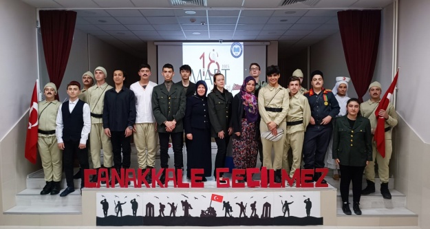 Şehit Yakup Avşar Lisesi öğrencilerinden 18 Mart gösterisi
