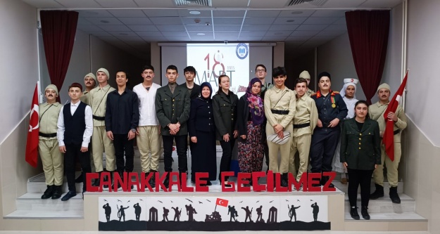 Şehit Yakup Avşar Lisesi öğrencilerinden 18 Mart gösterisi