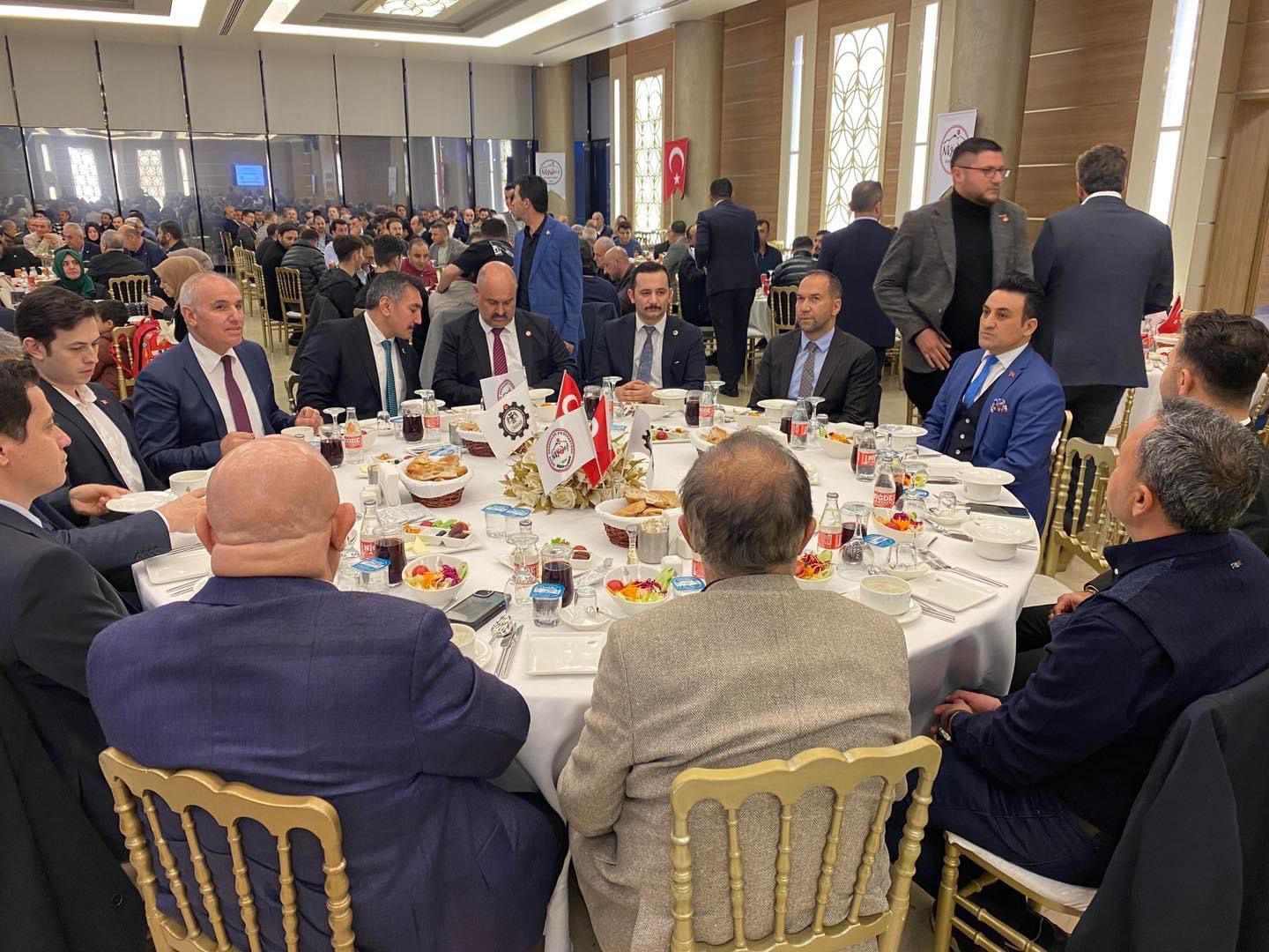 Başkan Özdemir İstanbul'daki Niğdelilerle Buluştu