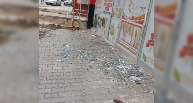 Depremde zarar gören binalar tehlike saçıyor!