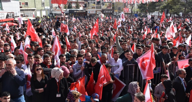 Devlet Bahçeli'nin Niğde mitingine yoğun ilgi