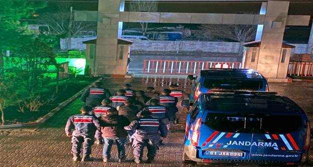 Jandarmadan uyuşturucu operasyonu 11 gözaltı