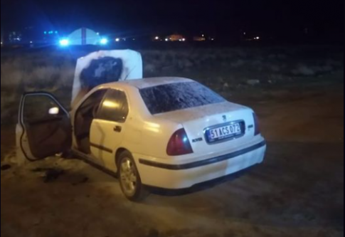 Park halindeki otomobilde yangın çıktı