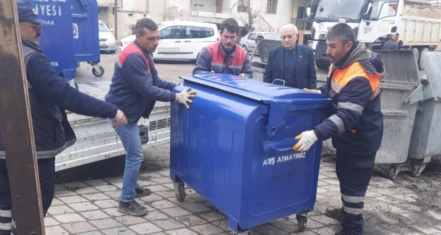 Yeni çöp konteynırlarına kimliği belirsiz kişilerce zarar verildi