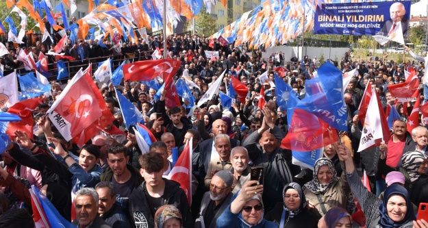 Binali Yıldırım Millet İttifakına Yüklendi