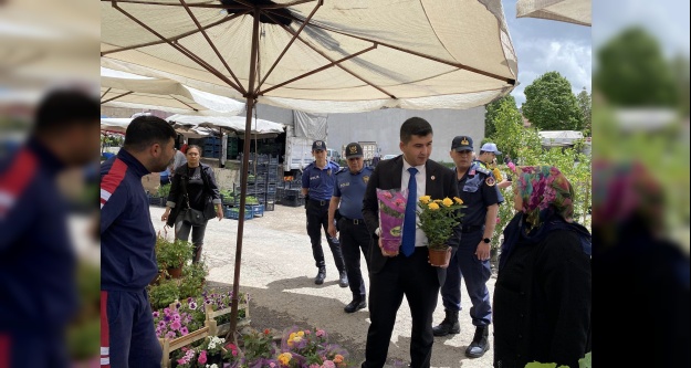 Kaymakam Çamdan ilçe pazarına ziyaret