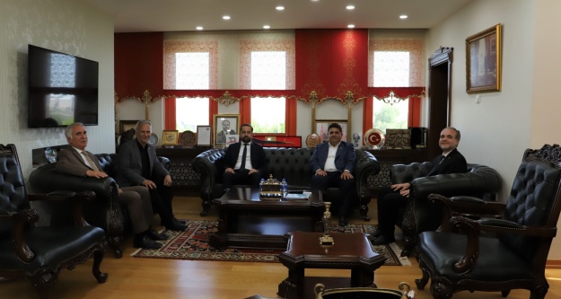 MHP'li İnce'den Rektöre Ziyaret