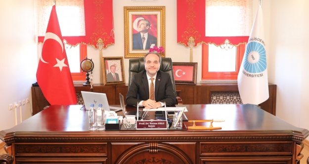 Rektörden 19 Mayıs Atatürk'ü Anma, Gençlik ve Spor Bayramı Mesajı