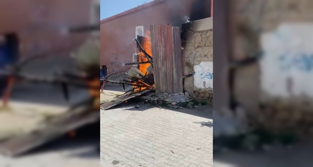 Uzun sokakta bir depoda çıkan yangın korkuttu