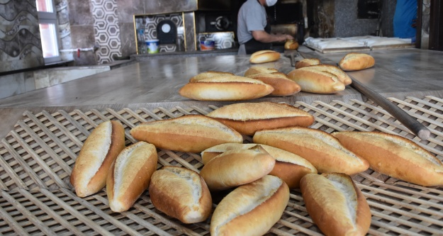 Ekmek Zam Mı? Bakanlık ve Federasyondan Onay Bekliyor