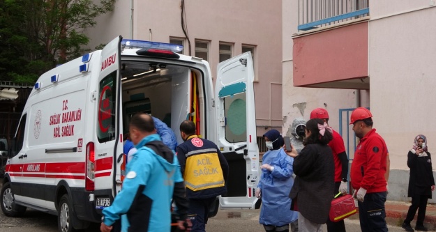 Hastanede gerçeği aratmayan deprem tatbikatı