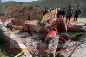 Traktör devrildi:1 ölü 2 yaralı 