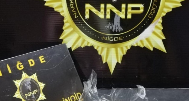 Polislerin Şüphelendikleri Araçta Bonzai Yakaladı