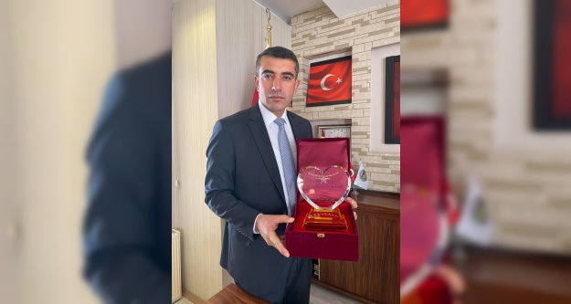 Başkan Serkan Güzel'e Uluslararası Ödül