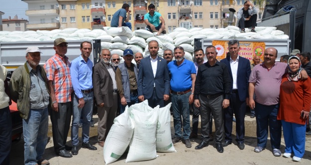 Arı Yetiştiricilerine 108 Ton Şeker Dağıtıldı