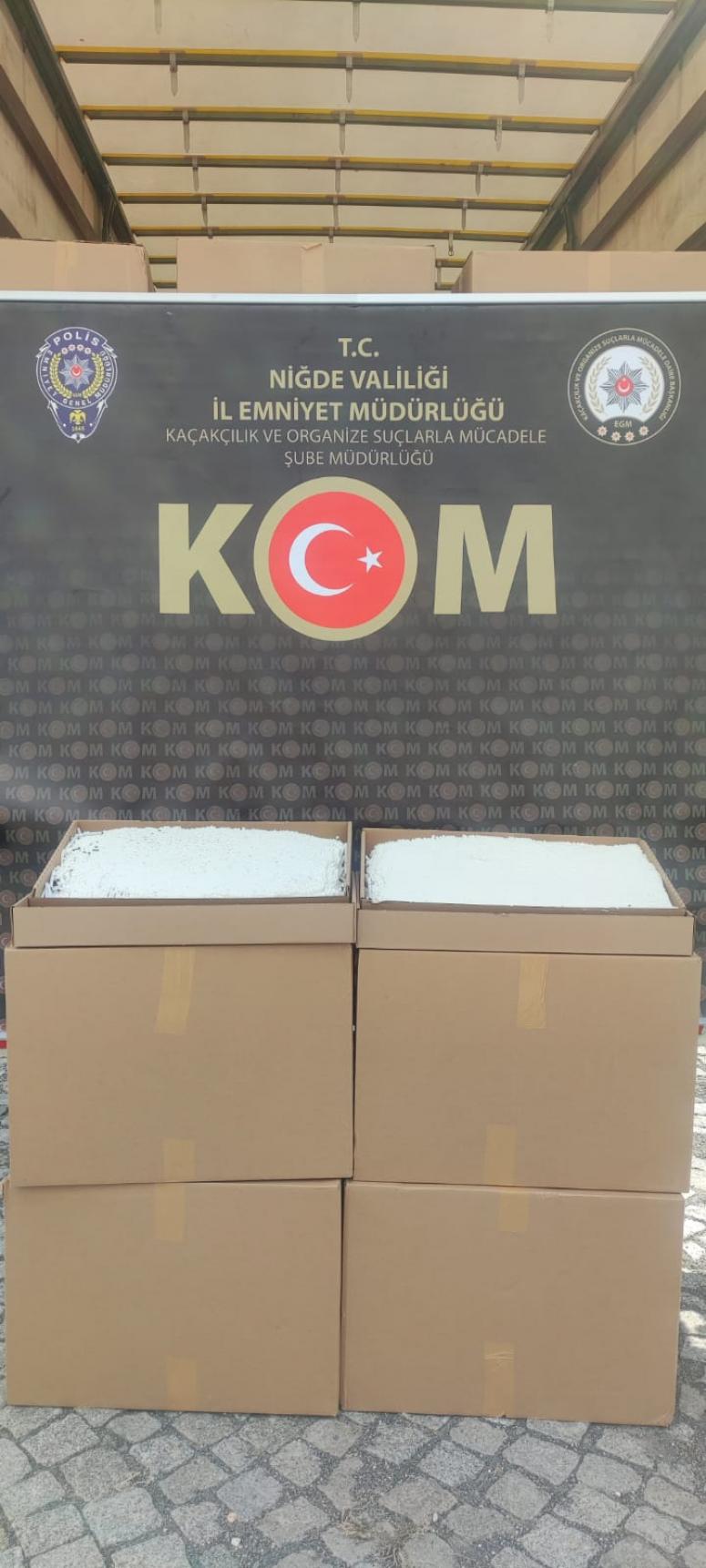 Ulukışla'da 6 milyon 600 bin dolu makaron ele geçirildi