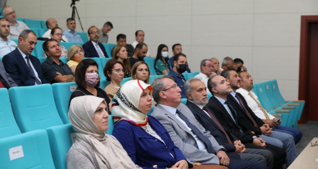 Üniversitede Bozok Akademi Konferans Gerçekleştirildi