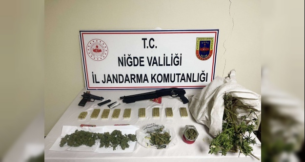 Jandarma zehir tacirlerine göz açtırmıyor