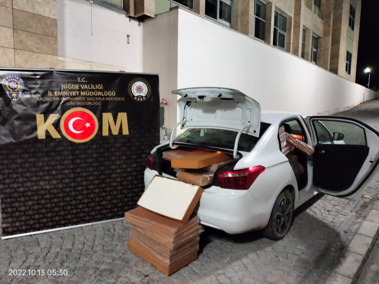 Ulukışla'da 1 milyon 214 bin 600 adet makaron ele geçirildi