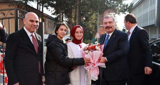 Bakan Koca, Türkiye'yi Küresel Bir Sağlık Üssü Haline Getirme Hedefimiz Var