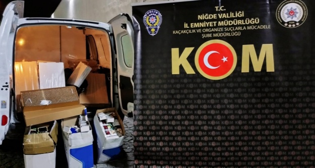 KOM şubesinden kaçak makaron operasyonu