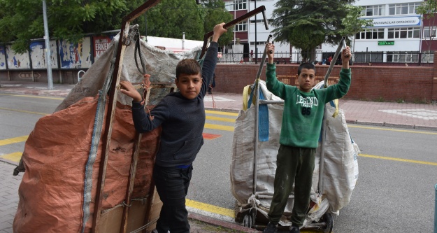 Yaşları küçük mücadeleleri büyük