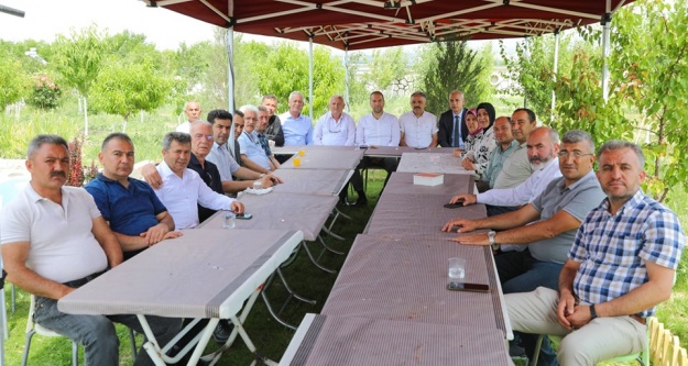Başkan Özdemir Muhtarlarla Bir Araya Geldi