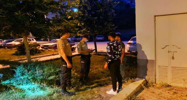 'Gece Kartalları' Aranması bulunan33 Kişiyi Yakaladı