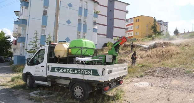 Niğde Belediyesi Sivrisinekve Haşerelerle Mücadeleyi Sürdürüyor