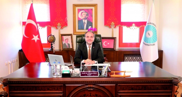 Rektör Uslu'dan 30 Ağustos mesajı