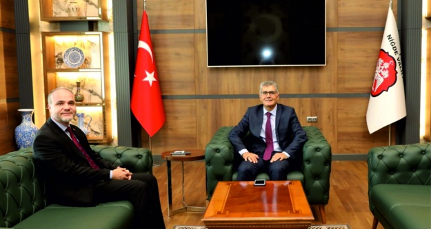 Rektör Uslu,Vali Çelik'i ziyaret etti