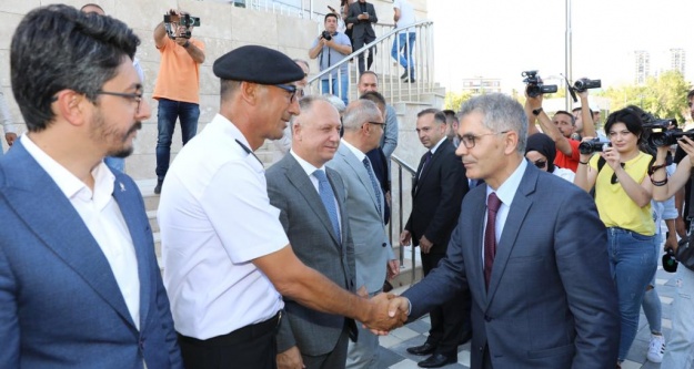 Vali Çelik için karşılama