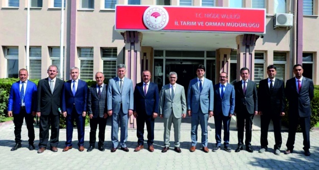 Vali Çelik İl Tarım Müdürlüğü'nden brifing aldı
