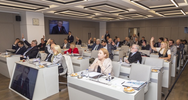 Erkılınç: Yanlış yollara tevessül edenler kendilerini kandırıyor