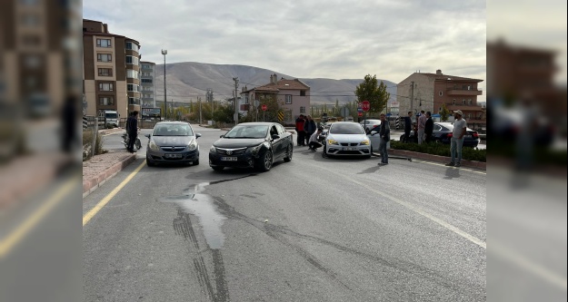 Yine aynı yer, yine kaza!