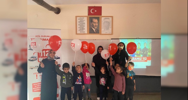 Öğrenciler 112 hakkında bilgilendiriliyor