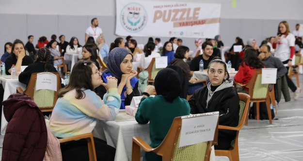 Niğde'de 'Parça Parça Eğlence Puzzle Yarışması' düzenlendi