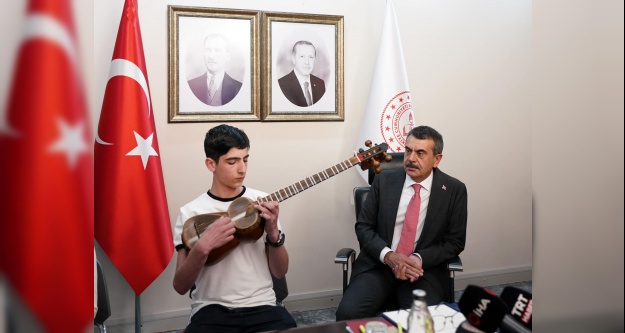 Bakan Tekin, Türk Cumhuriyetlerinden Çocuklarla Bir Araya Geldi