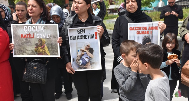 AK Partili kadınlar Gazze için meydanda