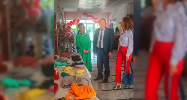 Öğrenci yurdunda el sanatları kursu açıldı