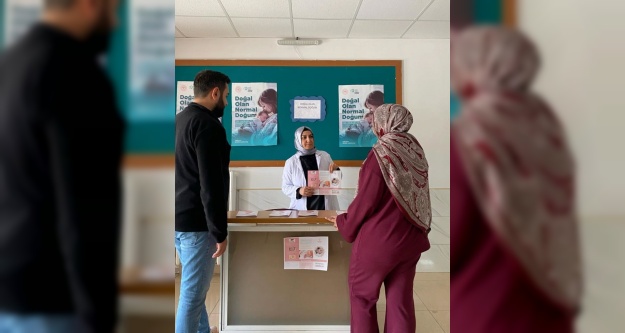 Altunhisar İlçe Devlet Hastanesi'nde Normal Doğumun Önemi Anlatıldı