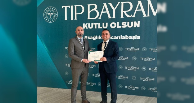 İstanbul Çam ve Sakura Hastanesi'nde 'Yılın Doktoru ve Hemşiresi” Ödülleri Verildi