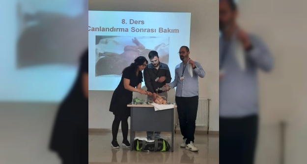 Niğde'de NRP Uygulayıcı Eğitimi Yapıldı